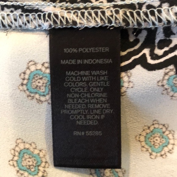 Express Blouse - Picture 6 of 6